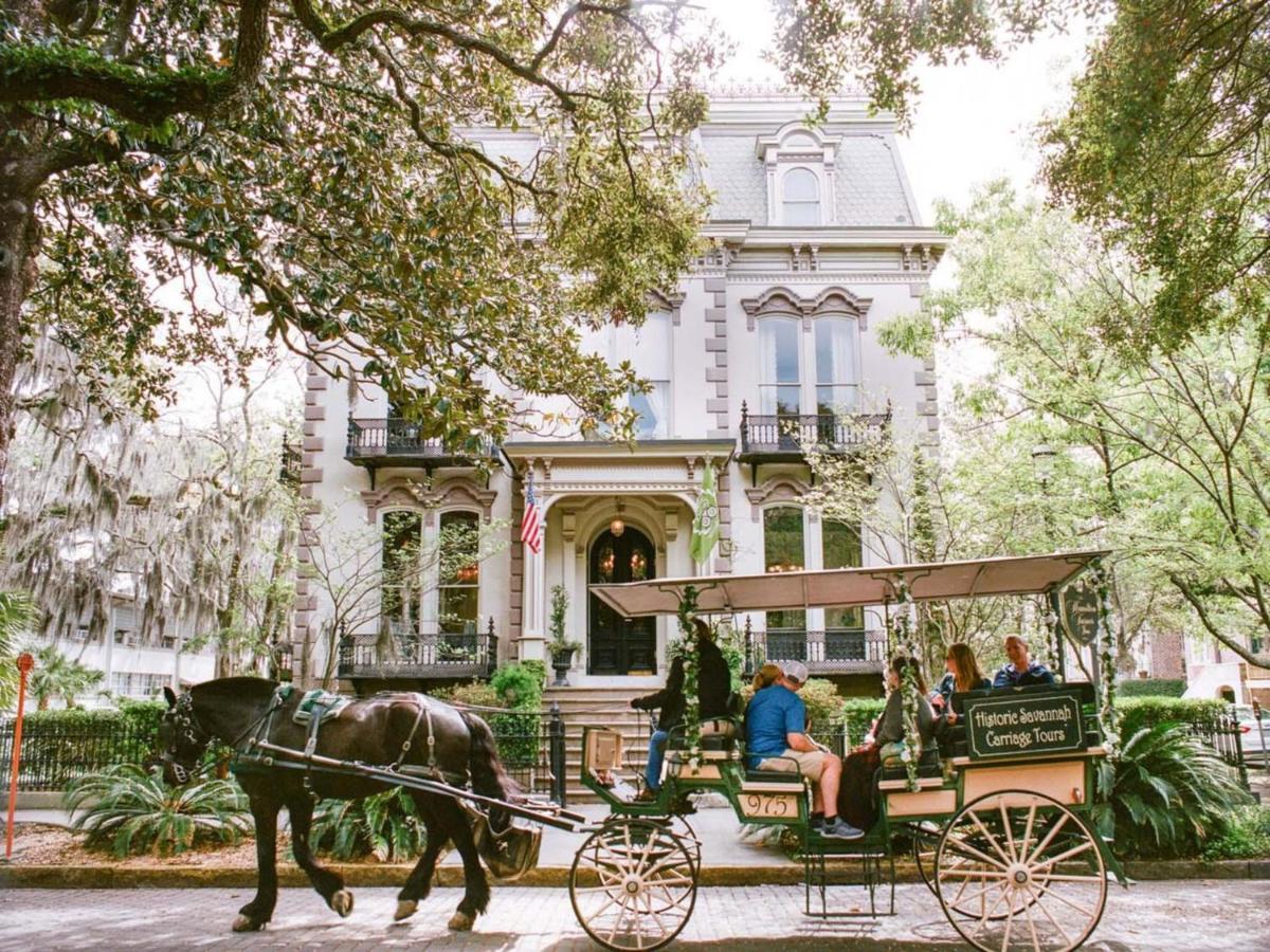 Walk Score 90!!-Historic Downtown District-2 Blocks To Famous Forsyth Park- Huge Private Patio-Private Parking Savannah Buitenkant foto