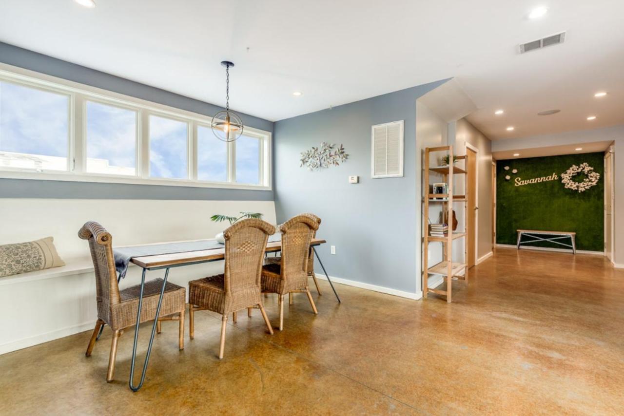 Walk Score 90!!-Historic Downtown District-2 Blocks To Famous Forsyth Park- Huge Private Patio-Private Parking Savannah Buitenkant foto